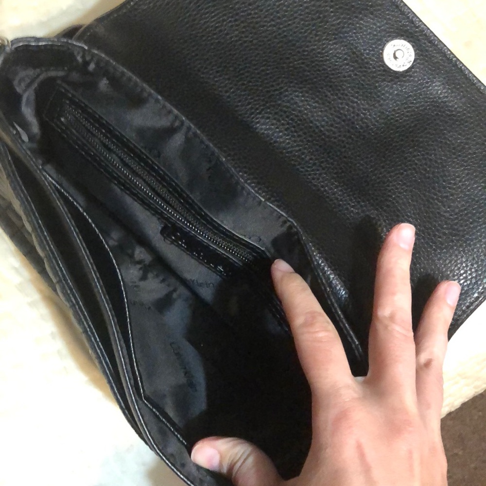 NEW MARKDOWN!!! EUC Calvin Klein Black Leather Shoulder Bag - Picture 4 of 6